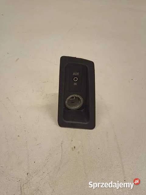 BMW E90 E87 E60 gniazdo AUX 6930561 osobowe