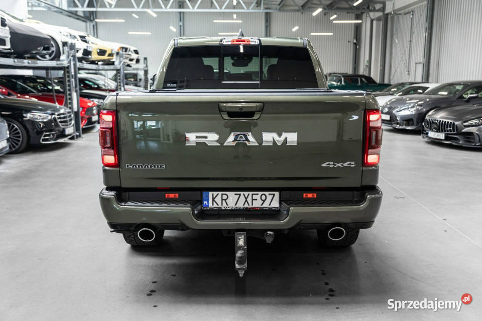 RAM 1500 57 V8 HEMI Laramie Crew Cab Salon serwisowany w ASO
