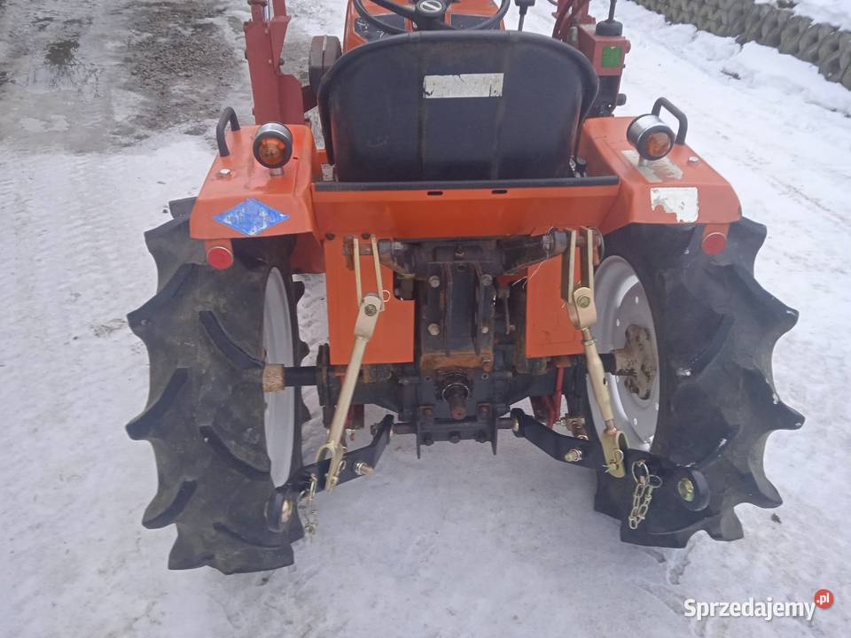 Traktor 4x4 z turem hinomoto c174 Sękowa