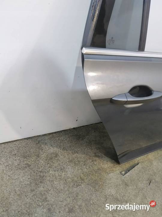 DRZWI PRAWE TYŁ SZARE KOMBI VW Volkswagen Passat sprzedam