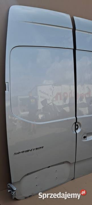 MERCEDES SPRINTER W907 W910 DRZWI TYŁ LEWE PRAWE dostawcze Drzwi