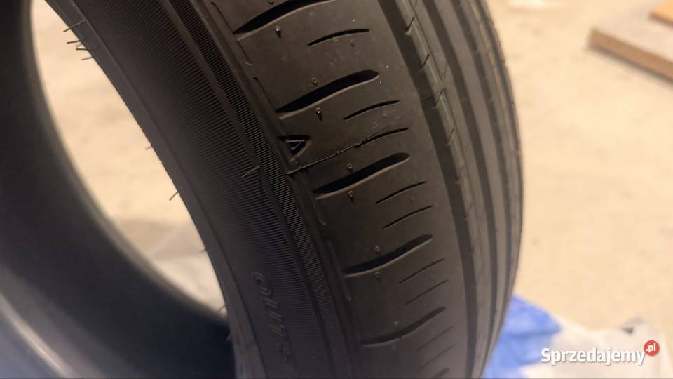 Opony Dunlop Grandtrek PT30 22560 R18