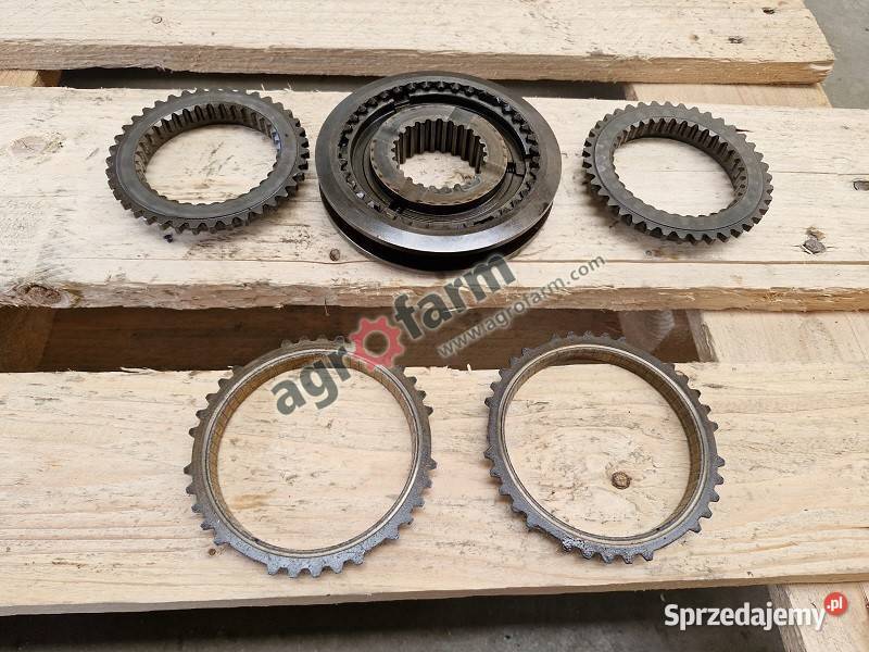 Synchronizator Holland T4020 TN55 TN70 Skrzynia biegów