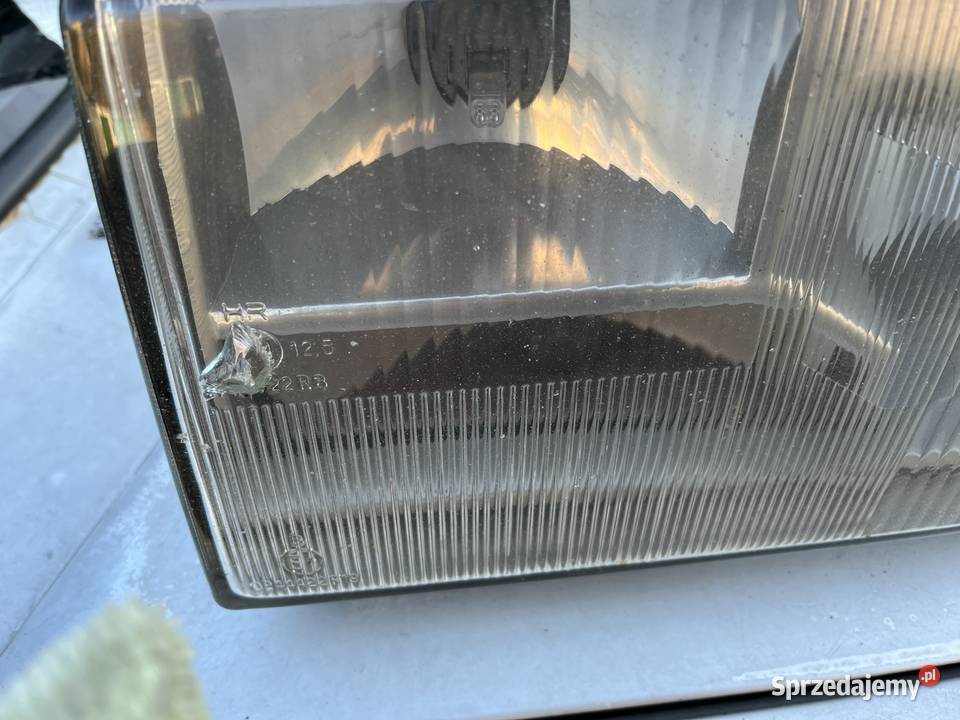 Lampa przednia lewa Volvo 760 940 960 Ruda Śląska