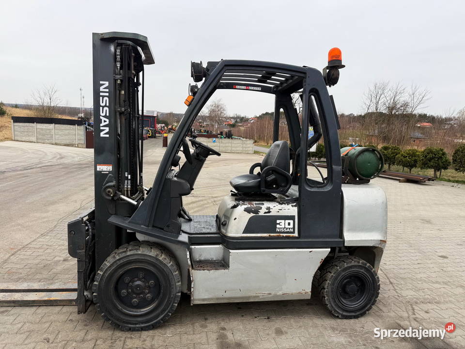 wózek widłowy NISSAN FG30 LPG 3000 Triplex 475m Działoszyn