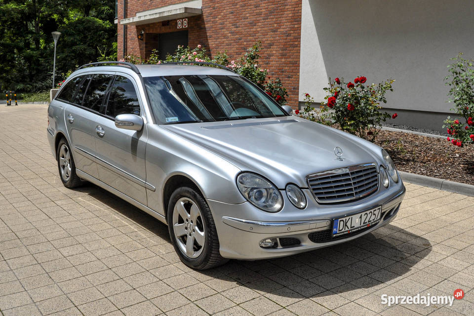 MercedesBenz Klasa E W211 35 272 4Matic