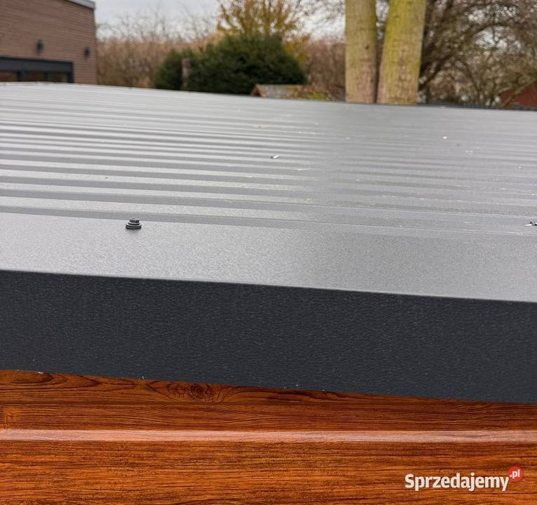 Garaż Blaszany spad na tył 44 drewnopodobny Sprzedaż Garaże i miejsca postojowe Kolbudy