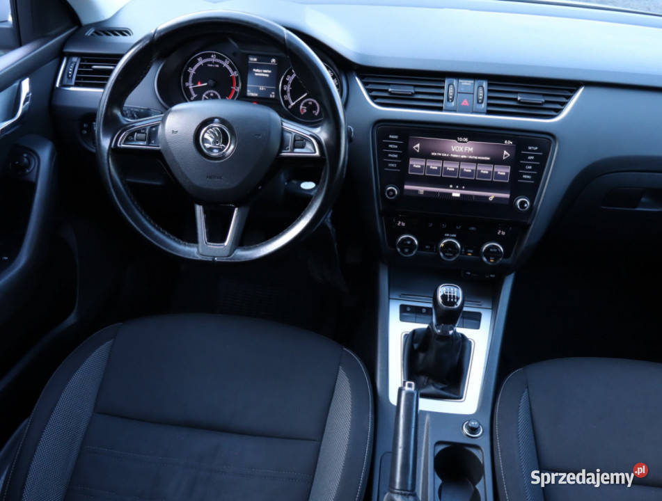 Skoda Octavia 14 TSI srebrny Piaseczno