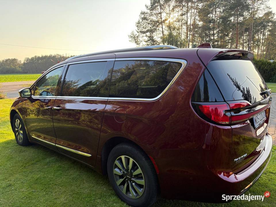 Chrysler Pacifica mazowieckie