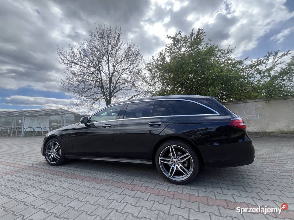 Mercedes E220d 4 matic AMG Niski przebieg salon autoalarm Leszno
