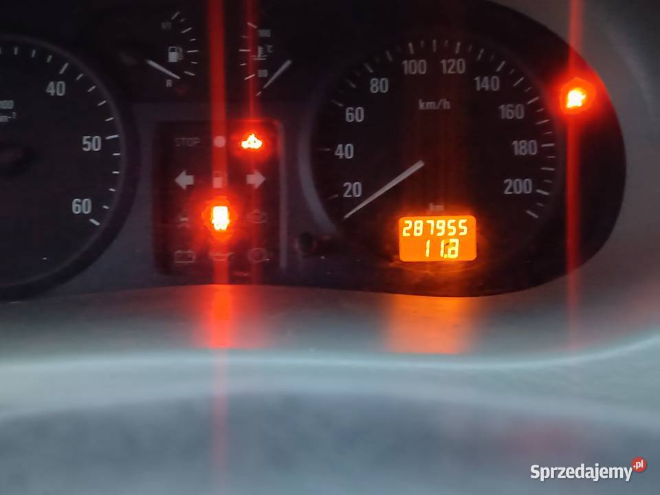 Opel Vivaro 19 6b bus 2003r mechanicznie sprawny 285000km Warszawa