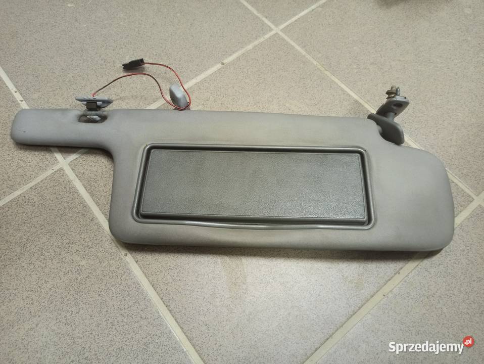 Podświetlany daszek przeciwsłoneczny prawy audi