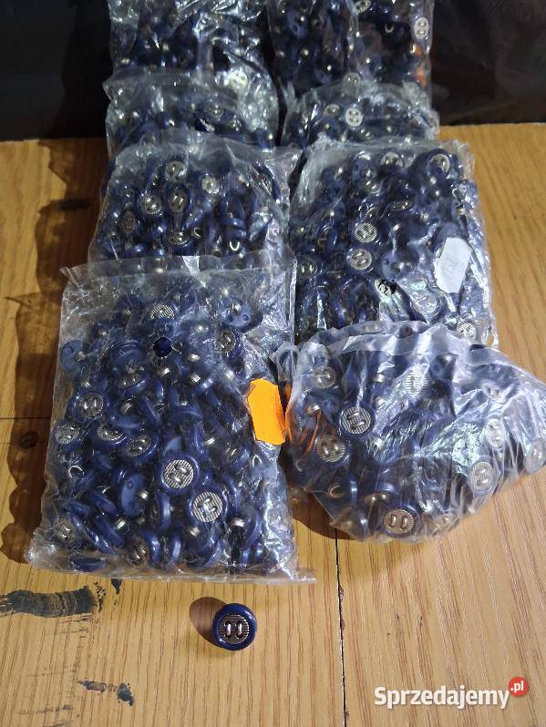 Sprzedam nowe guziki Kielce