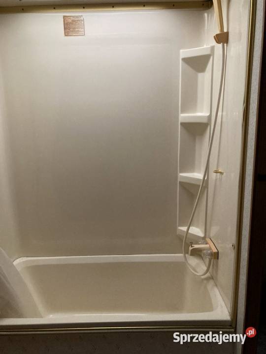 kamper 26 m kw powierzchni Fleetwood Bounder łódzkie Starowa Góra