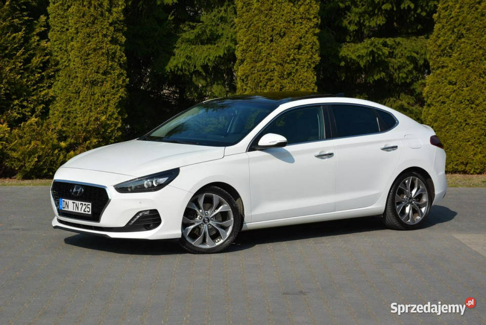 Hyundai i30 Fastback Premium Navi Kamera isofix Ostrów Mazowiecka