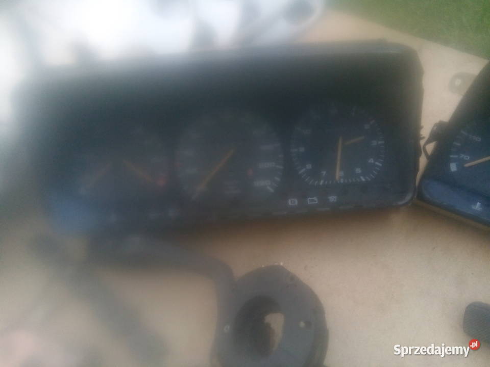 Sprzedam drzwi Passat B3 kombi inne części