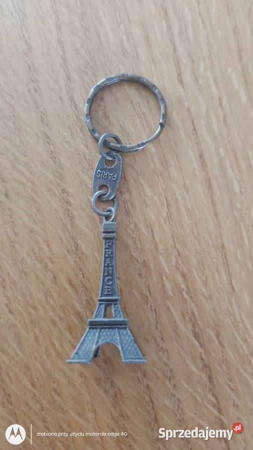 Brelok z Wieżą Eiffla