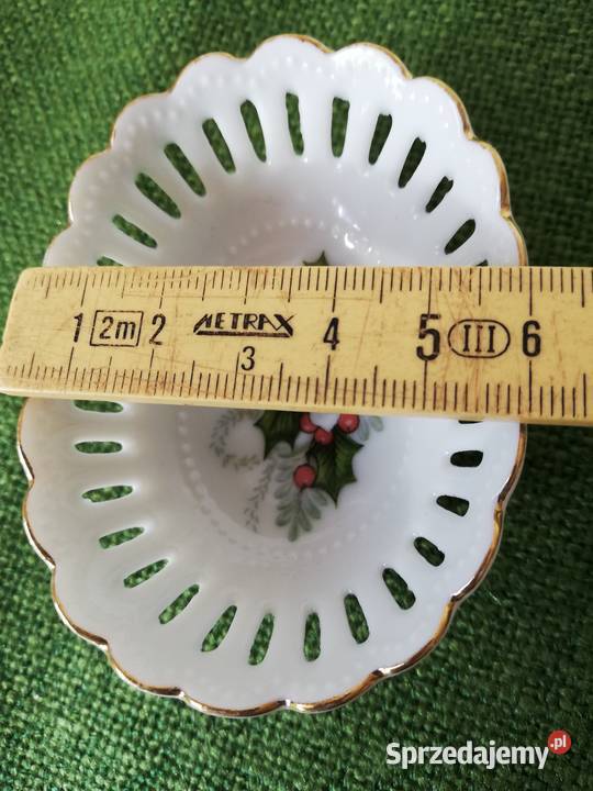 Cudeńko miniaturowy porcelanowy koszyczek sprzedam