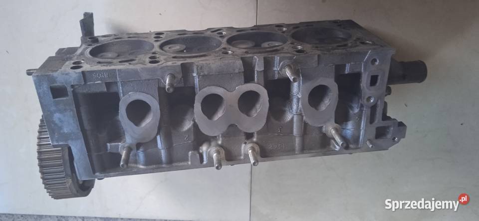 Głowica 55202141 12 8v Grande Punto kompletna śląskie Jaworzno sprzedam