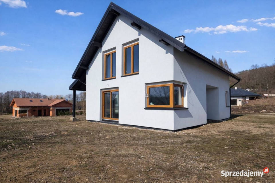 Sprzedam dom wolnostojący Sanok 140m2