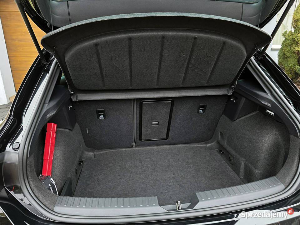 Cupra Leon serwis ASO panorama dach komputer pokładowy śląskie Rydułtowy