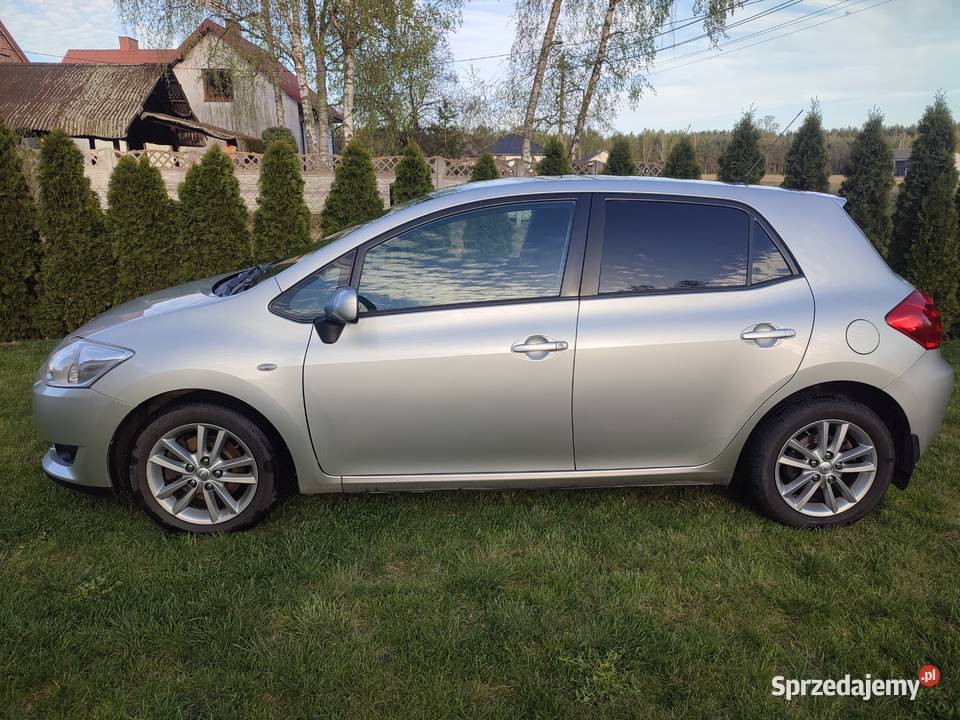 Sprzedam Toyotę Auris Marzenin