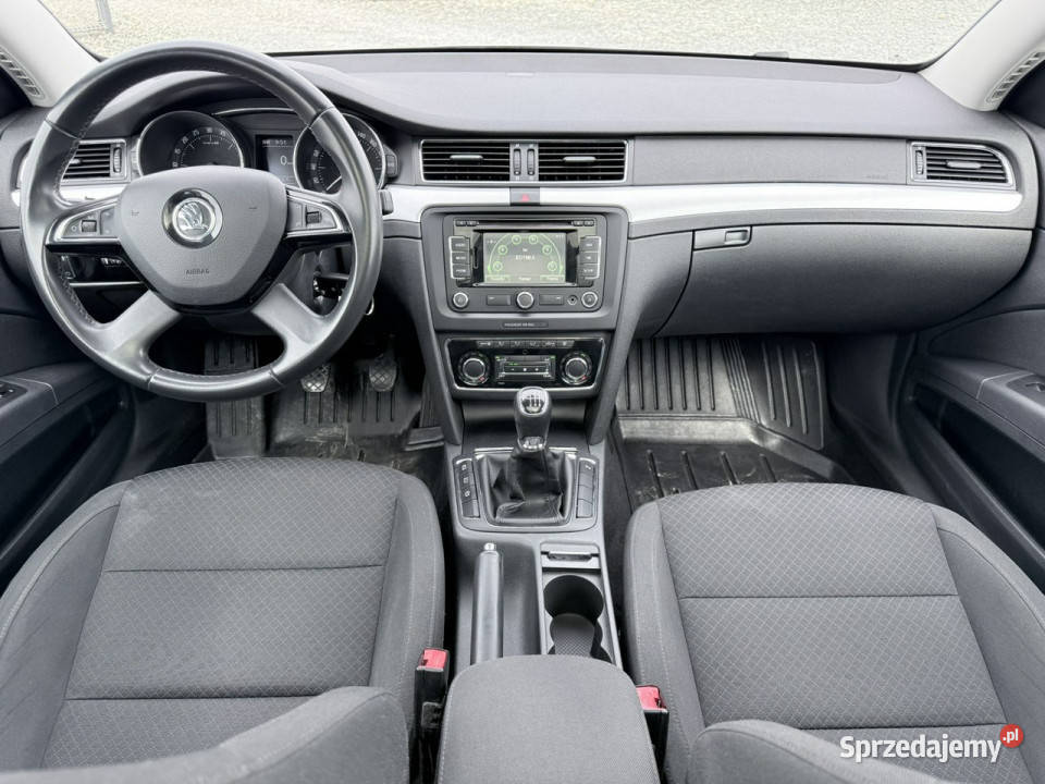 koda Superb 16 TDI 105 2014r panorama navi lift tempomat Wojkowice