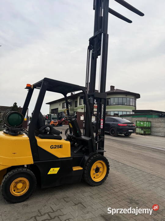wózek widłowy DAEWOO G25E3 LPG Triplex 470m 2500 gaz Działoszyn