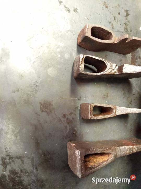 Siekiera stara sygnowana Stalowa Wola