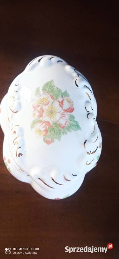 Puzderko Puzdro szkatułka z pokrywką
Sygnowane Porcelana i szkło pomorskie Gdańsk sprzedam