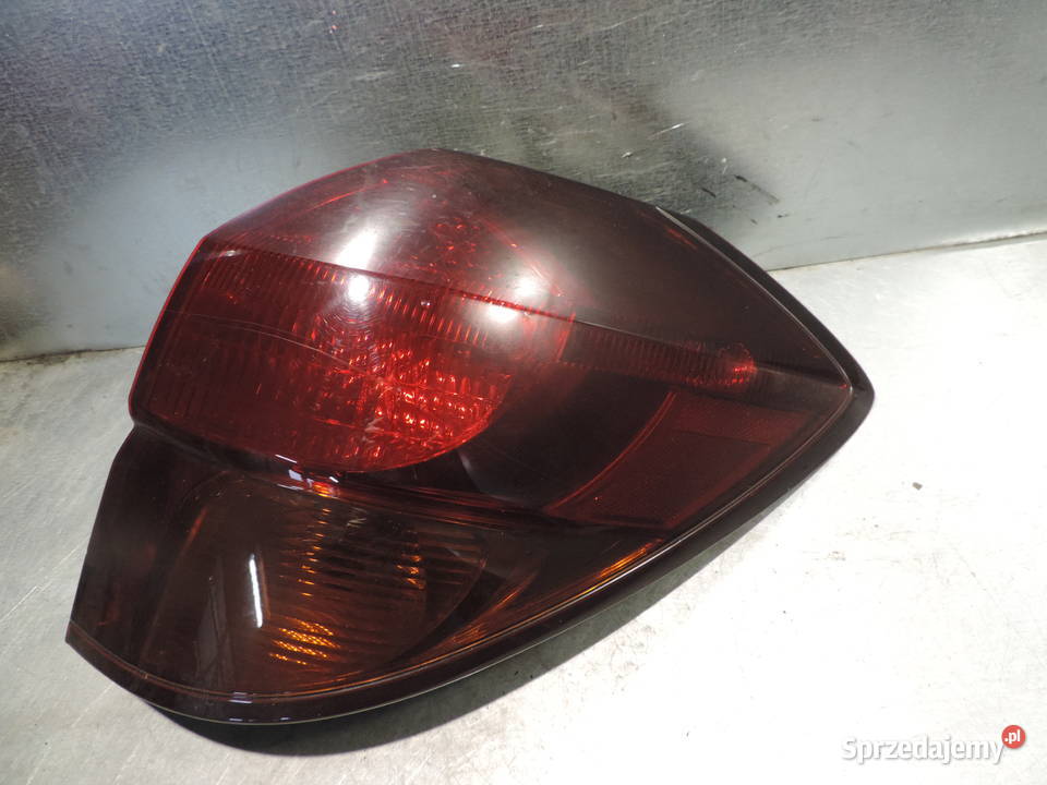 SUBARU LEGACY IV LAMPA PRAWY TYŁ KOMBI Nowy Sącz