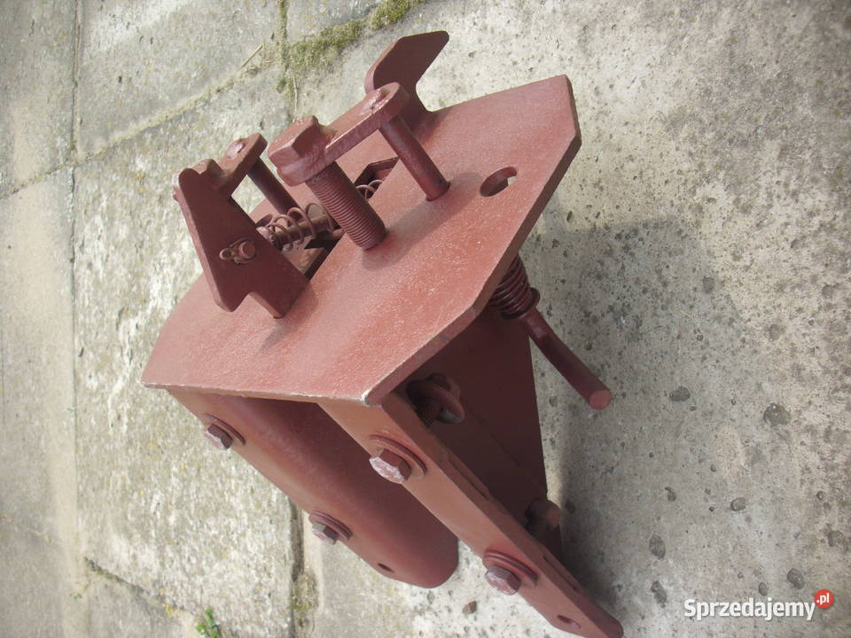 Mocowanie uchwyt koła zapasowego IVECO MERCEDES dostawcze