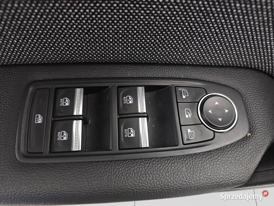 Captur 10 TCe Techno 2024RPakiet Winter Techno kupiony w polskim salonie