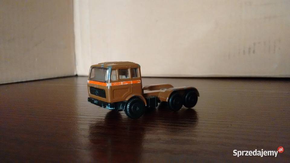 mercedes ciagnik 187 EFSI HOLLAND 2526 podkarpackie Stalowa Wola