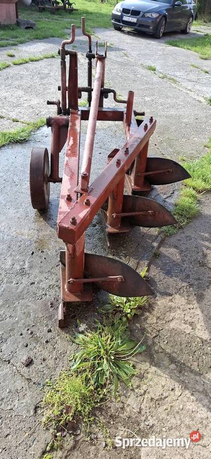 Pług 3 skibowy stan