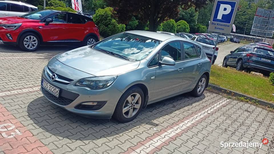Opel astra J 2015 14B 140 z polskiego salonu Bodzechów