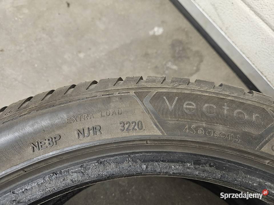 1 23545 R17 97Y GoodYear Vector 4Seasons GEN3 Samochodowe