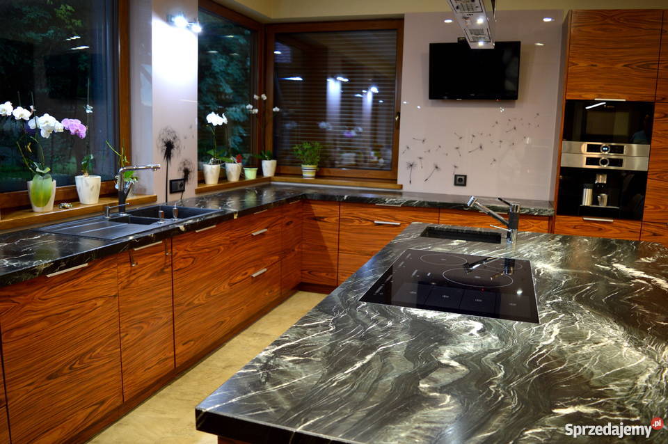 blaty kuchenne schody posadzki parapety z