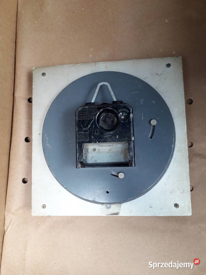 Zegar z kalendarzem mosiądz Warszawa