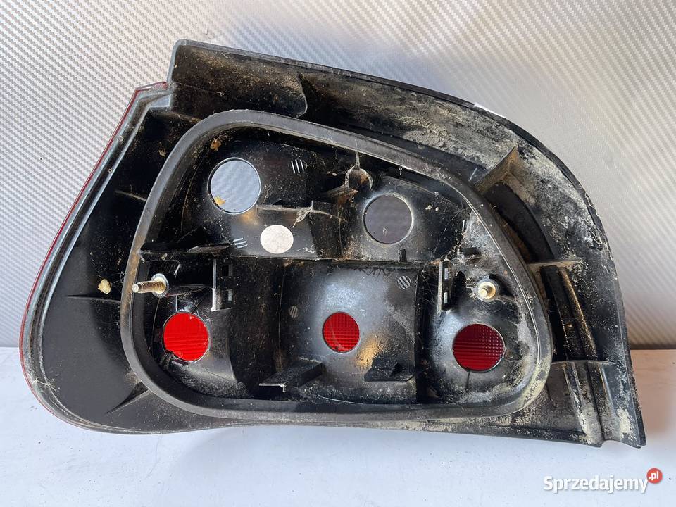 RENAULT MEGANE PRAWA LAMPA TYŁ HB Lampy tylne
