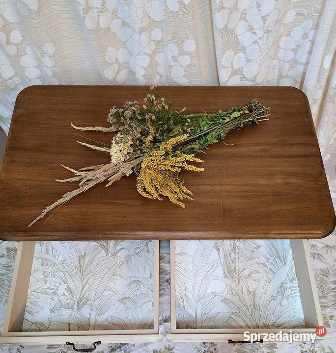 Biurko toaletka drewniane drewno beżowe Dubeczno sprzedam