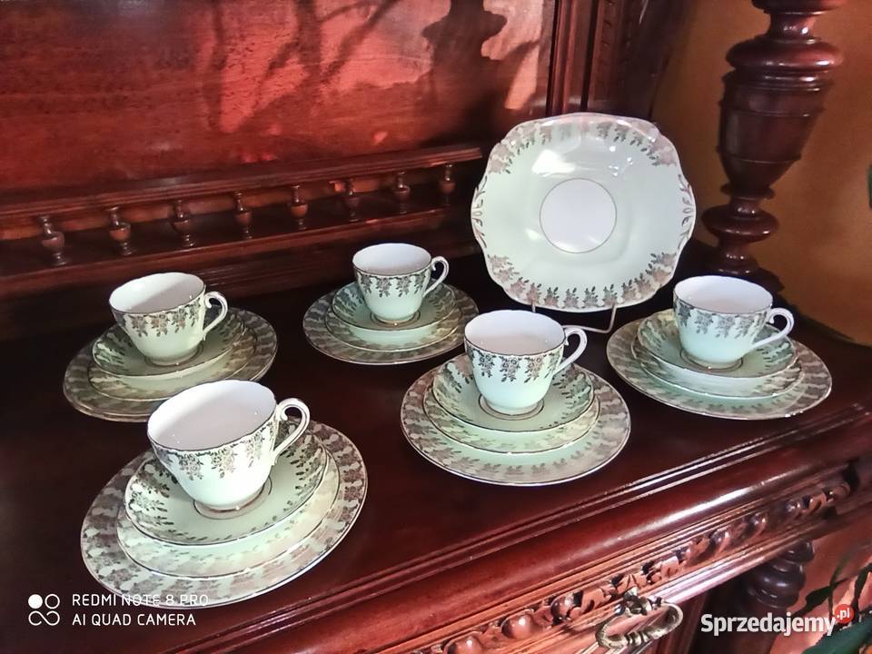 Serwis do herbaty
Adderley England Biało złoto Porcelana i szkło Gdańsk