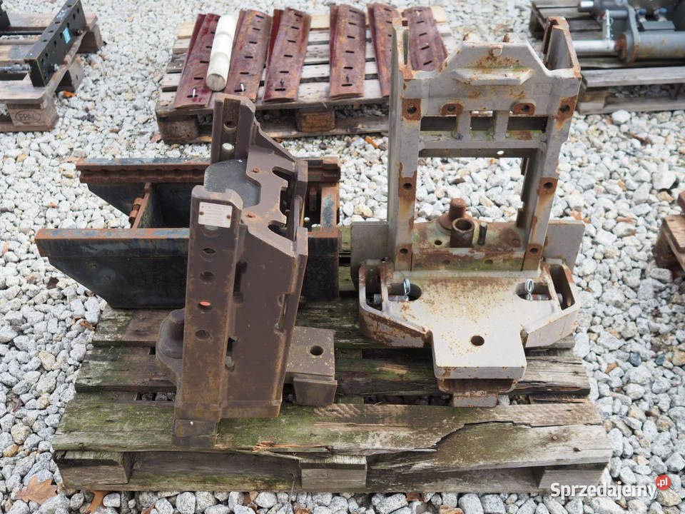 Kozioł zaczepowy wspornik uchwyt sanki Claas Stęszew