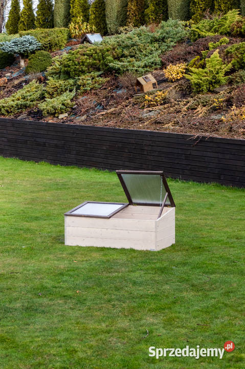 Stolik do prac ogrodowych Mini szklarnia Dom i Ogród Trzemeśnia sprzedam