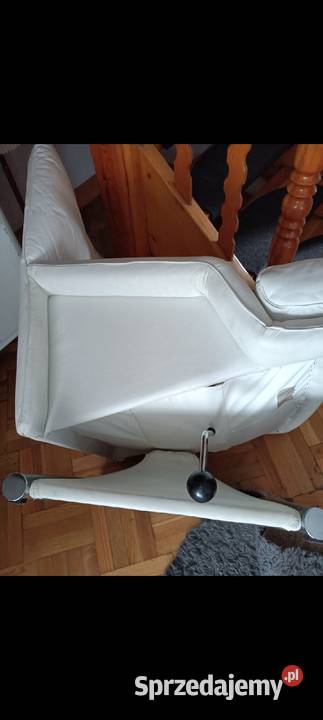 Unikatowy autorski fotel ze skóry według autora Kępno
