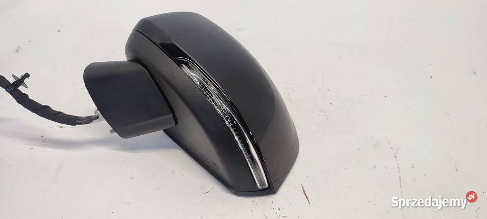 VOLVO XC40 LUSTERKO LEWE 11 PIN 717