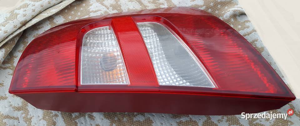 Lampa tył prawa Skoda Fabia I 19992004 wielkopolskie Gniezno