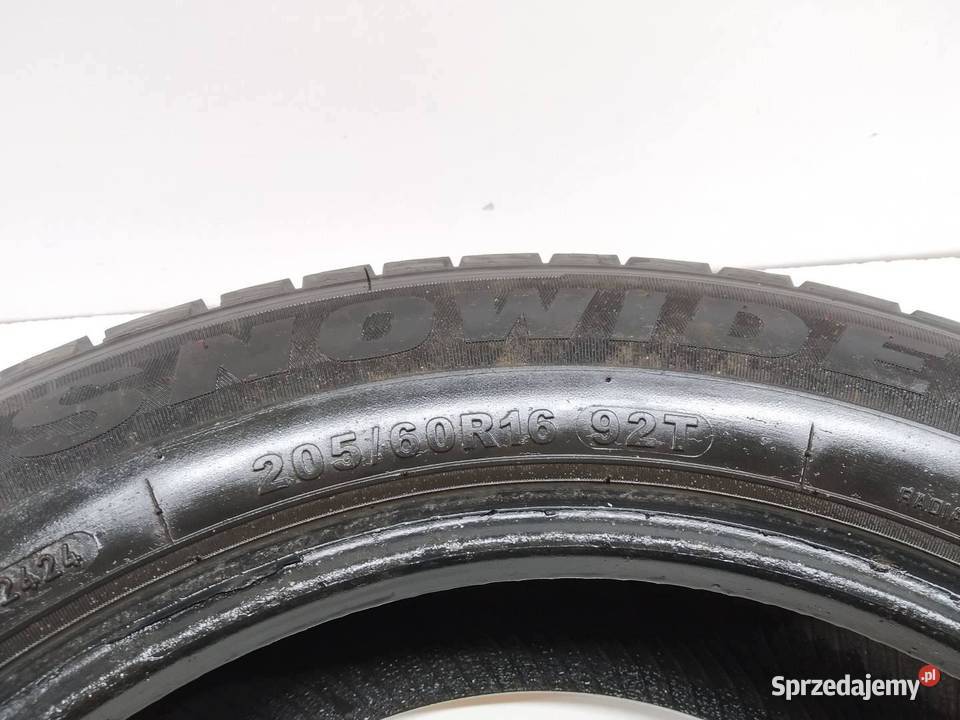 2x OPONA ZIMOWA SNOWIDE SUNWIDE 20560R16 2424 Samochodowe