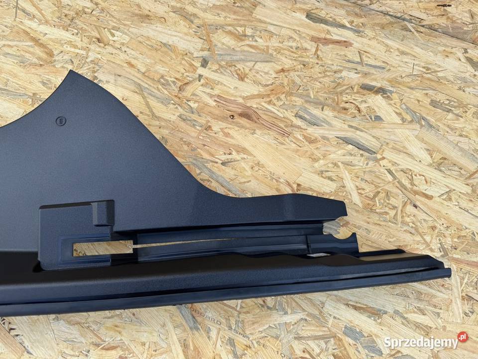 Listwa lewa schowka pod maską mustang Mache wielkopolskie Sieraków