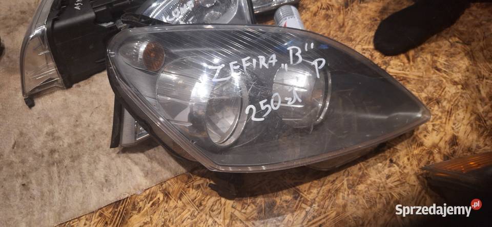 Opel zafira b lampa przednia prawa dolnośląskie